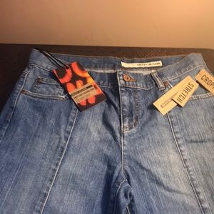 DKNY new with tags cropped stretch jeans